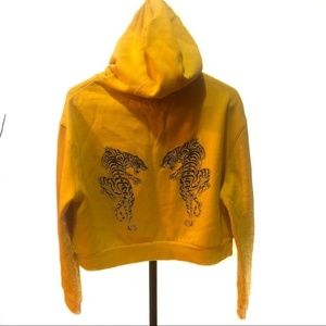 Hoodie with Tiger design on the back. | Sz S